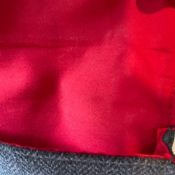 Want les Essentiels and Air Canada Business Class Amenity Kits 🍁 - Picture 4 of 10